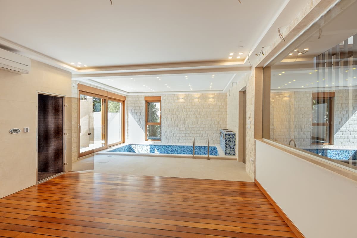 Perazica Do'da Denize Sıfır Villa, Budva, Perazica Do — 40 fotoğraftan 17.