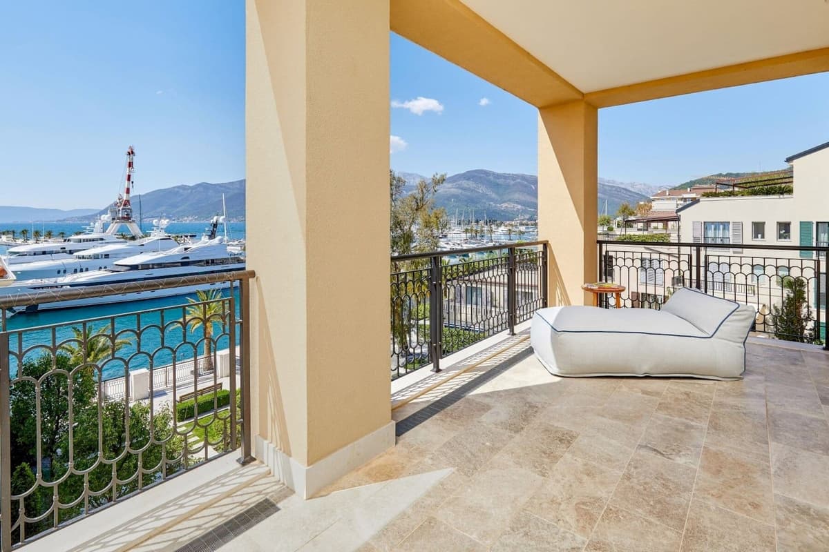 Ksenija penthouse I, Tivat, Porto Montenegro, Tivat, Porto Montenegro — photo 17 of 29