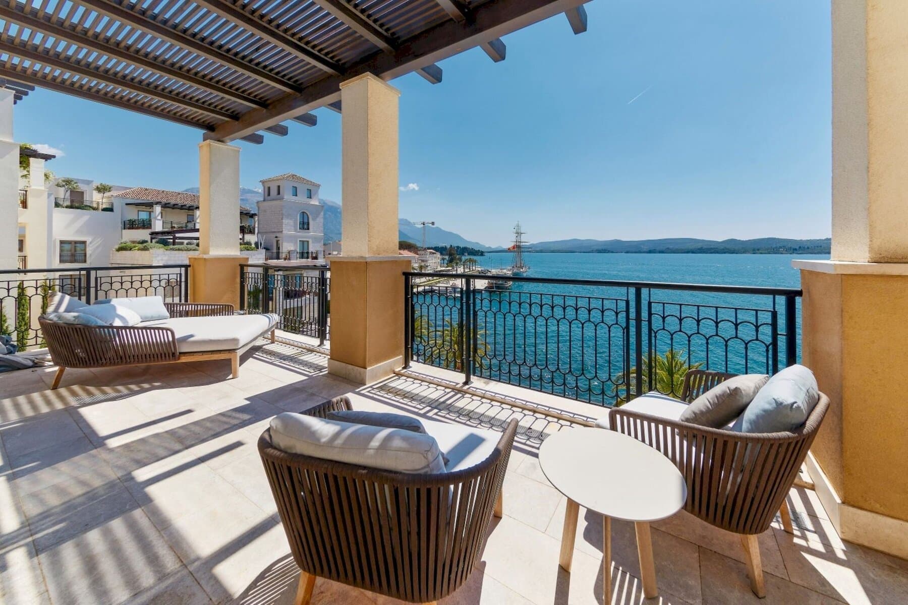 Ksenija penthouse I, Tivat, Porto Montenegro, Tivat, Porto Montenegro — photo 2 of 29