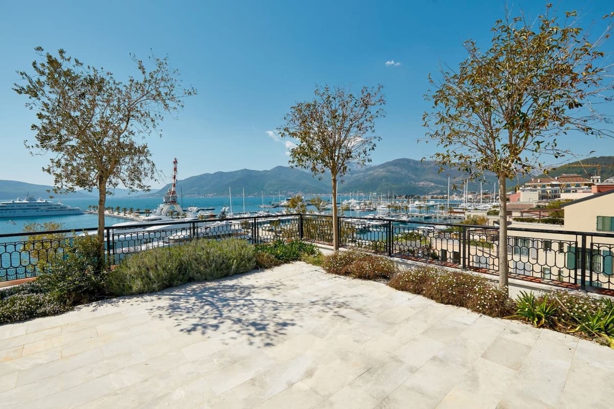 Ksenija penthouse I, Tivat, Porto Montenegro, Tivat, Porto Montenegro — photo 25 of 29