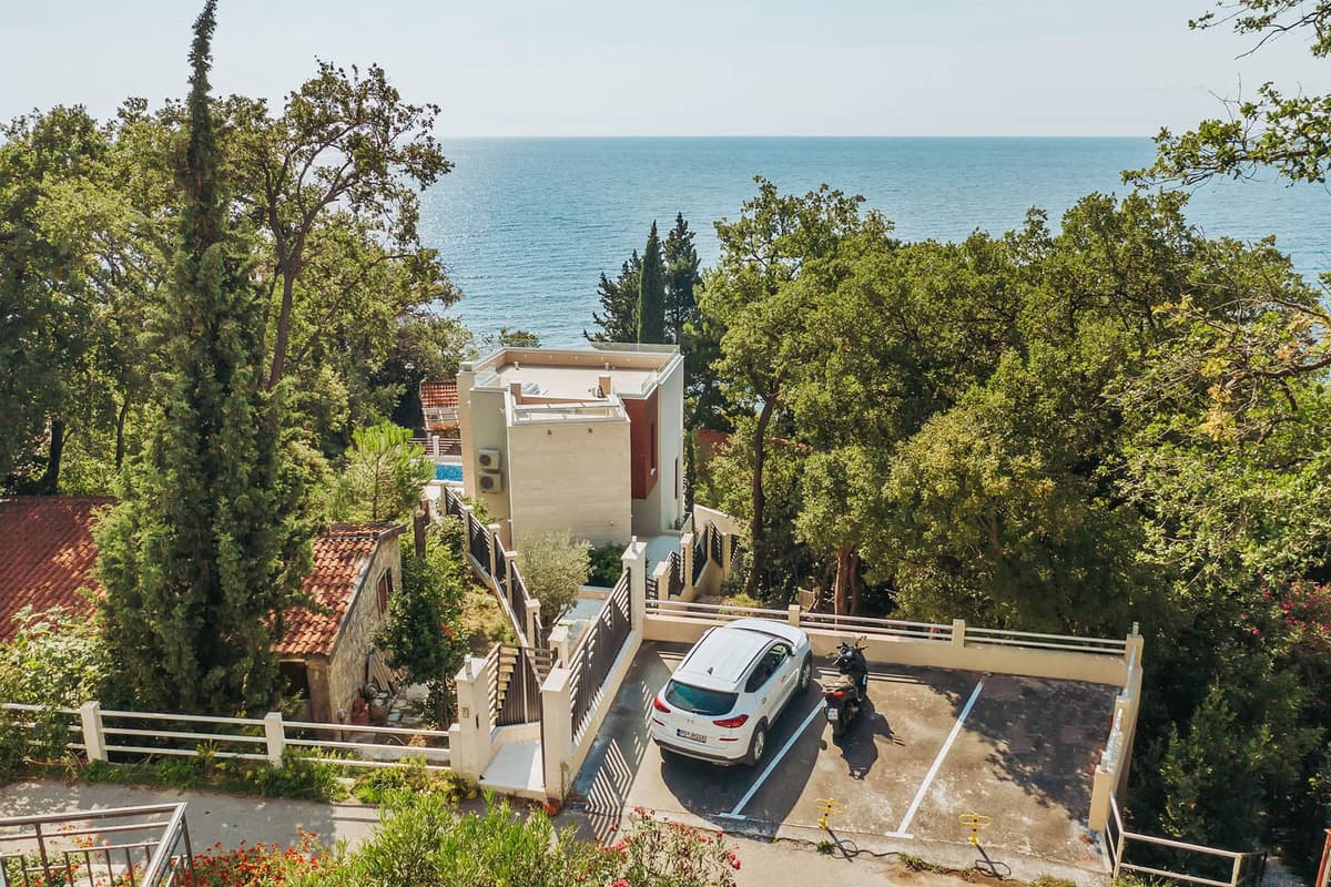 Perazica Do'da Denize Sıfır Villa, Budva, Perazica Do — 40 fotoğraftan 4.