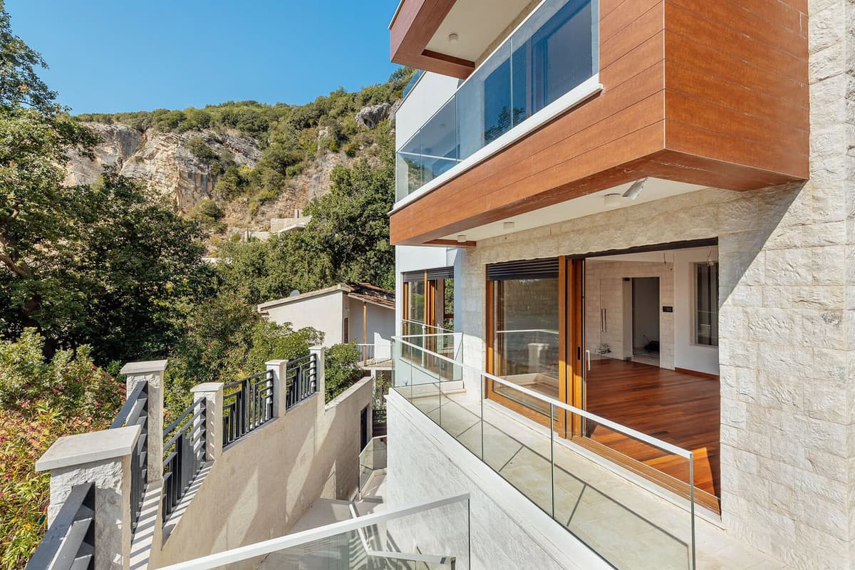 Perazica Do'da Denize Sıfır Villa, Budva, Perazica Do — 40 fotoğraftan 7.