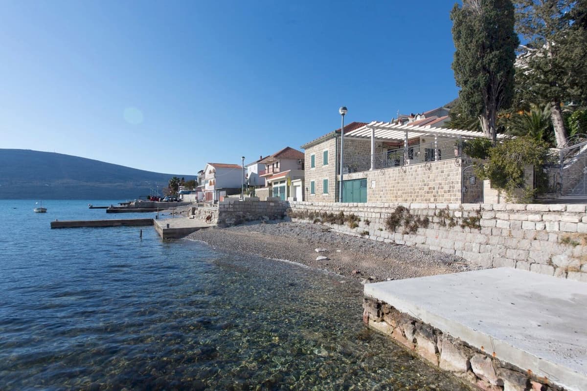 Вилла Биела, Герцег-Нови, Герцег-Нови, Биела — фото 1 из 33