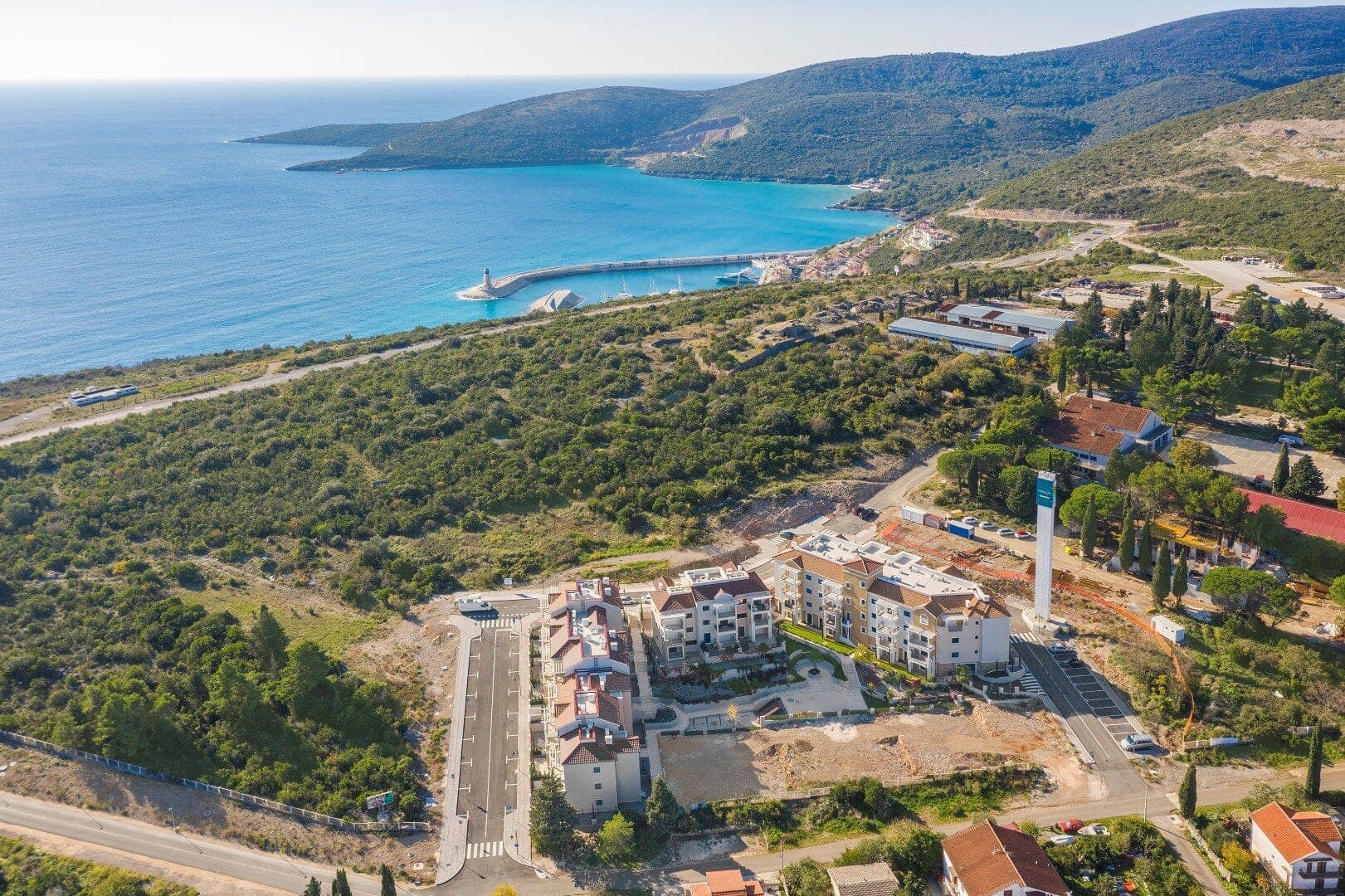 Centrale Daire, Lustica Körfezi, Tivat, Lustica Bay — 13 fotoğraftan 3.