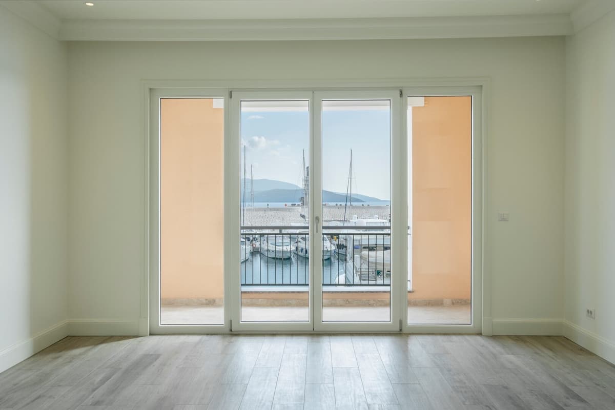 Daire Kamelia 1 yatak, Lustica Körfezi, Tivat, Lustica Bay — 15 fotoğraftan 11.