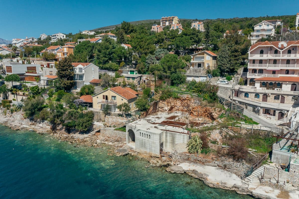 Bigovo - denize sıfır inşaat arazisi, Kotor, Bigovo — 13 fotoğraftan 5.