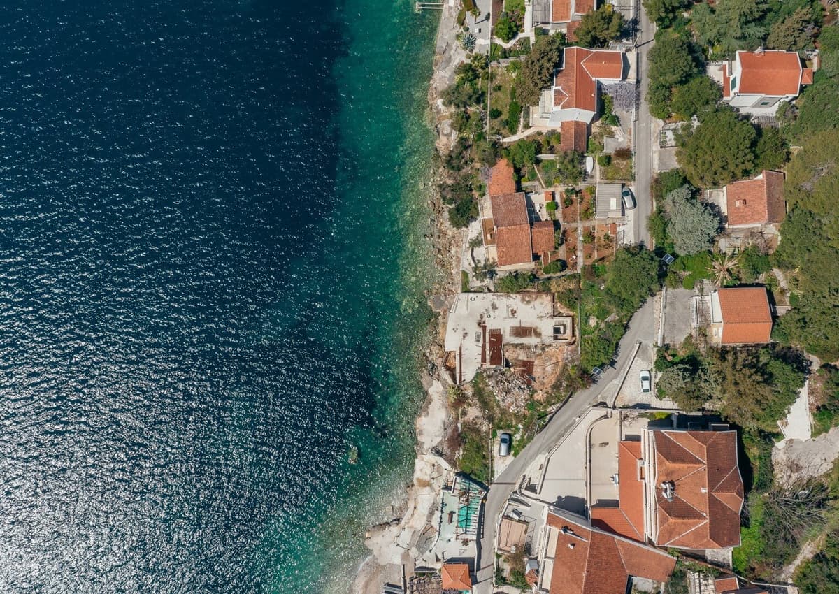 Bigovo - denize sıfır inşaat arazisi, Kotor, Bigovo — 13 fotoğraftan 7.
