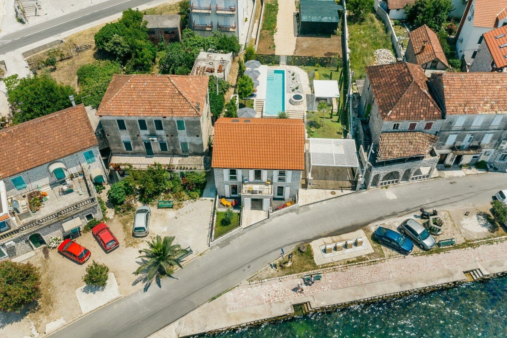 Роскошная вилла на берегу моря, Донья Ластва, Тиват, Донья Ластва — фото 2 из 36