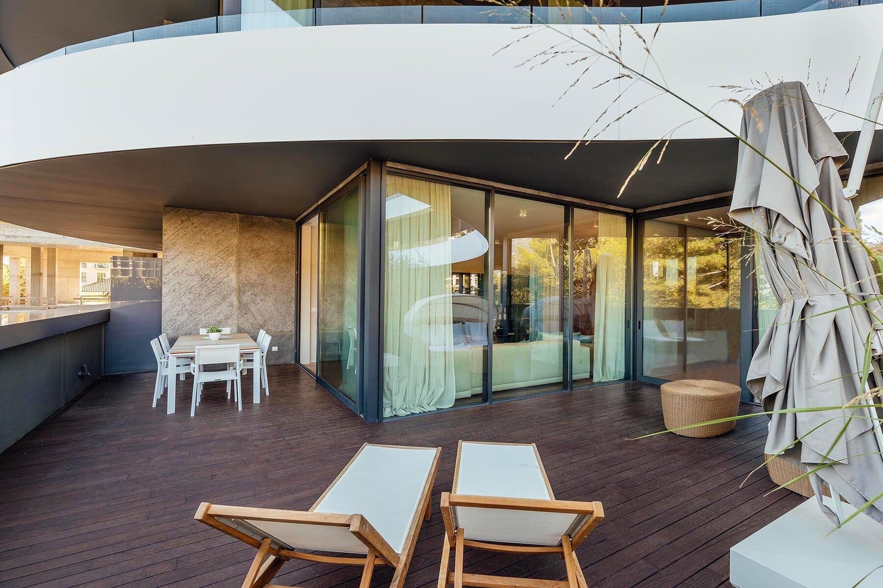 Современная 1bdr квартира Royal Gardens, Будва, Королевские сады — фото 1 из 15