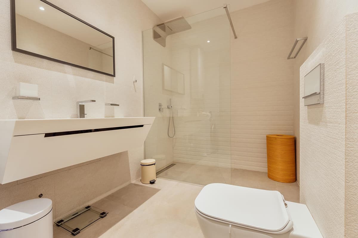 Современная 1bdr квартира Royal Gardens, Будва, Королевские сады — фото 12 из 15