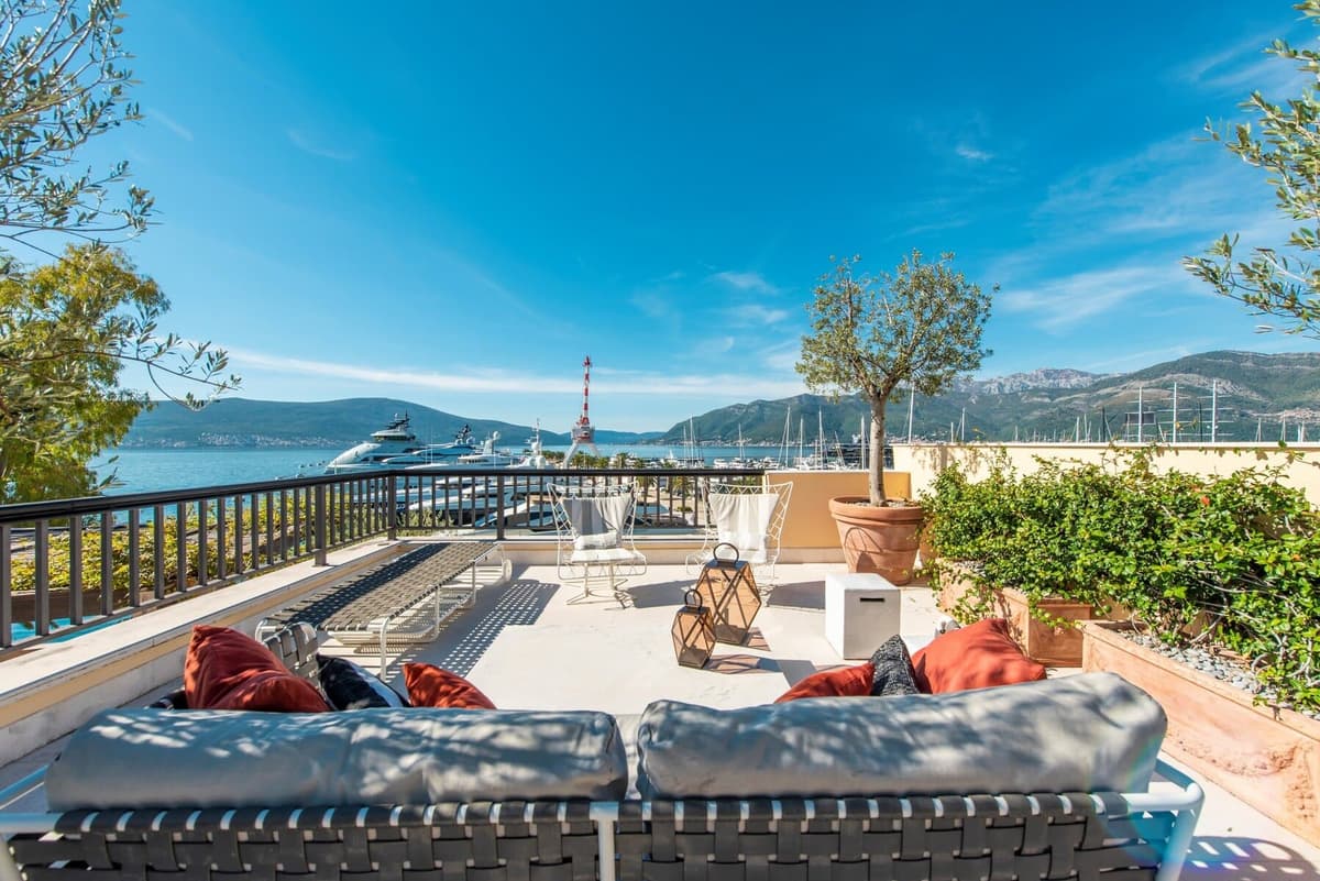 Teuta 3bdr Daire, Tivat, Porto Montenegro — 43 fotoğraftan 1.
