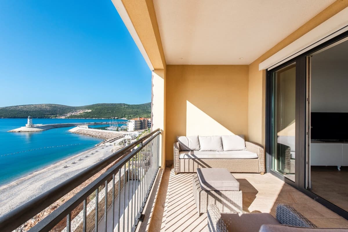 Lustica Bay Marina Village'da Waterfront 1bdr Daire, Tivat, Lustica Bay — 15 fotoğraftan 2.