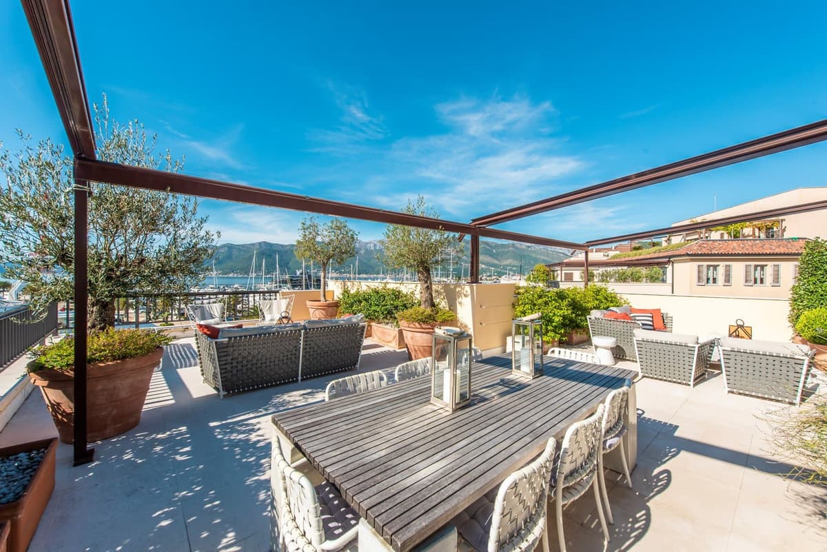 Teuta 3bdr Daire, Tivat, Porto Montenegro — 43 fotoğraftan 4.