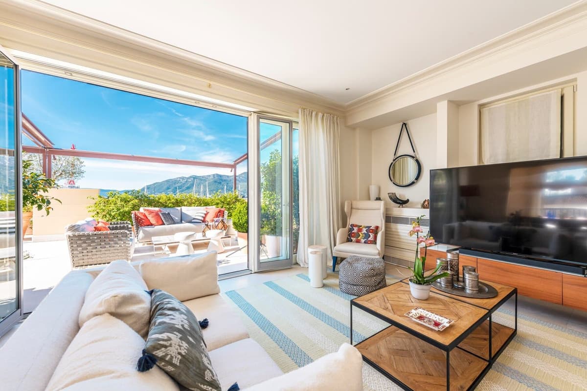 Teuta 3bdr Daire, Tivat, Porto Montenegro — 43 fotoğraftan 9.