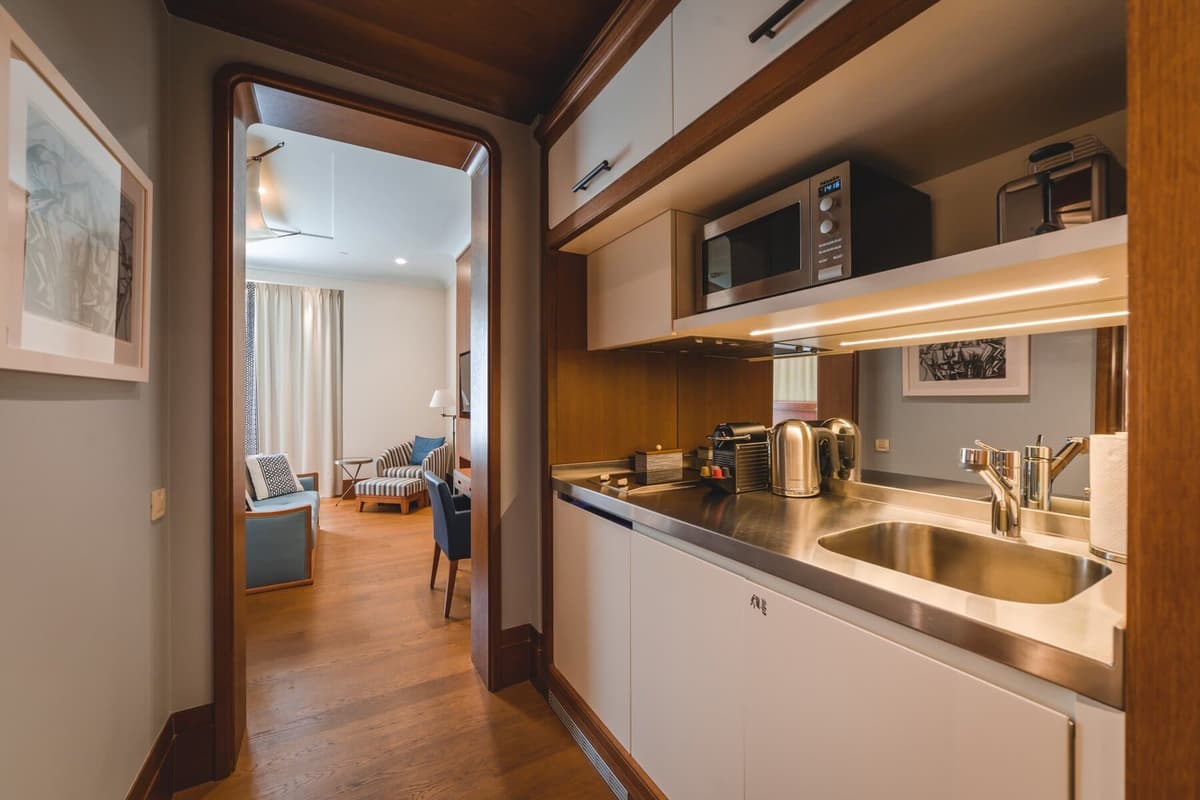 Luksuzan studio apartman u hotelu Regent, Tivat, Porto Montenegro — fotografija 12 od 15