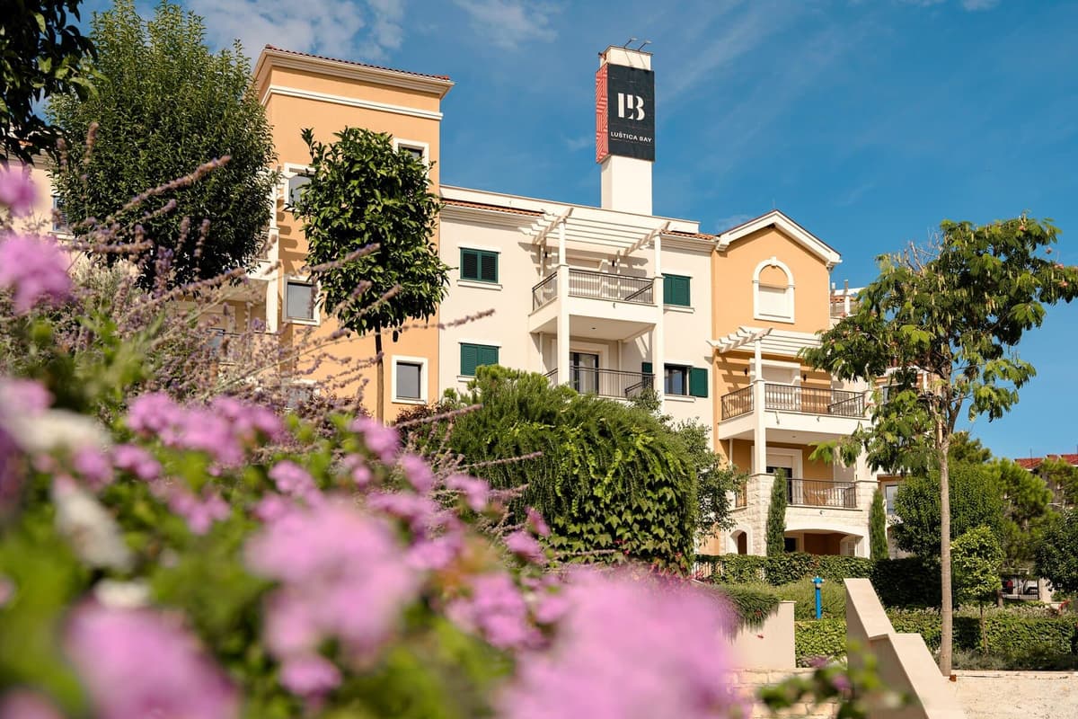 Centrale 1bdr Daire, Tivat, Lustica Bay — 11 fotoğraftan 1.