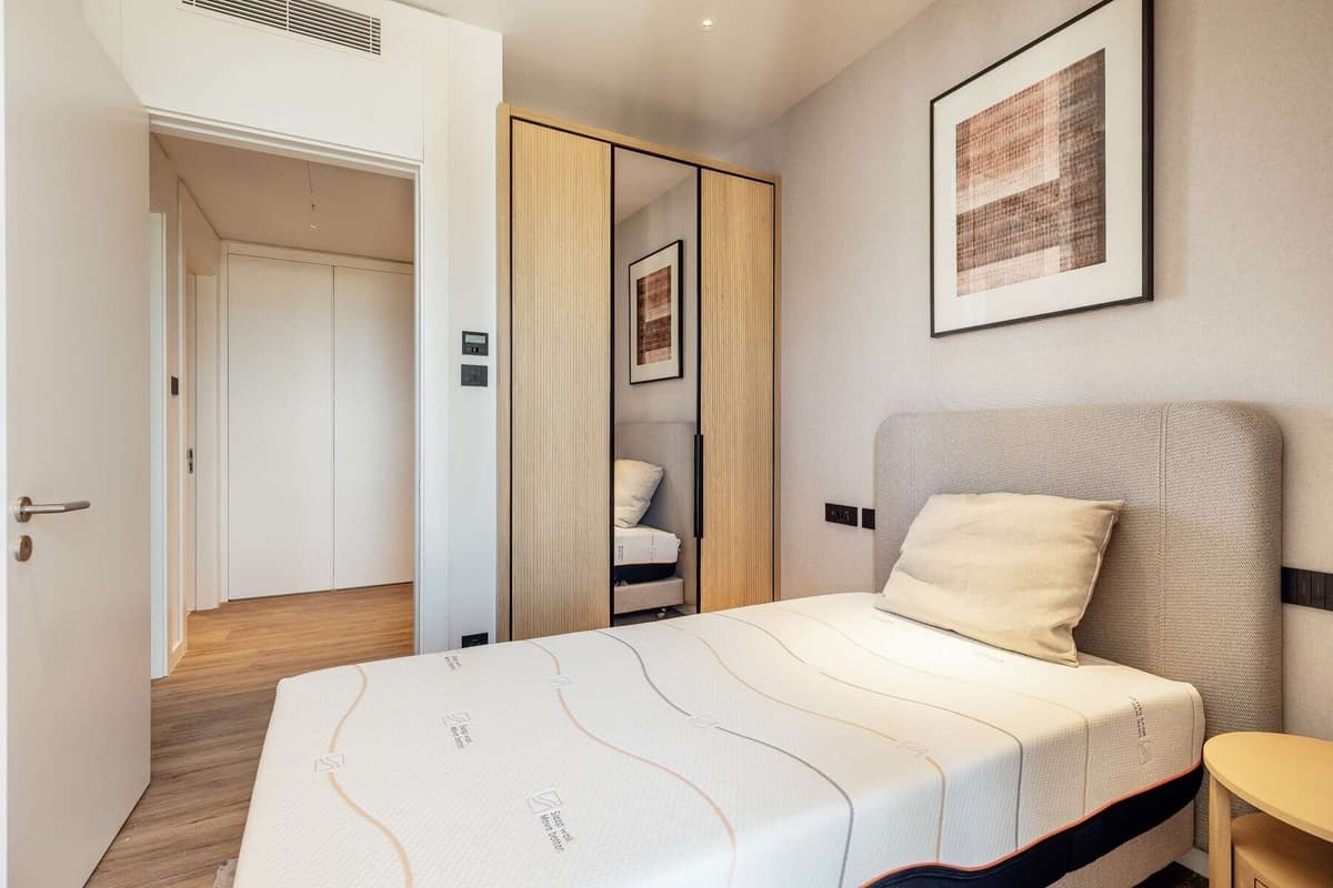 Boka Place'te otel hizmetli iki yatak odalı daire Ostro, Tivat, Porto Montenegro — 17 fotoğraftan 13.