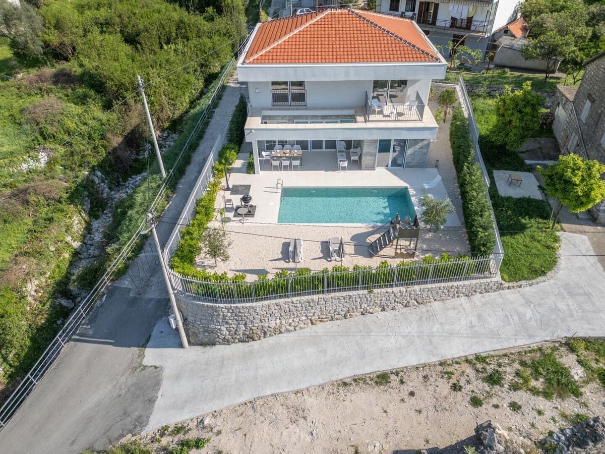 Aile Villası Orahovac, Kotor, Orahovac — 23 fotoğraftan 1.