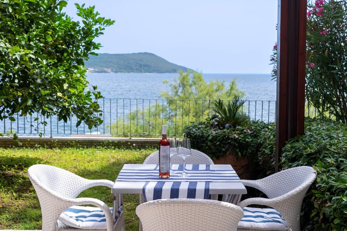 Deniz kenarında ev, Savina, Herceg Novi, Savina — 19 fotoğraftan 17.