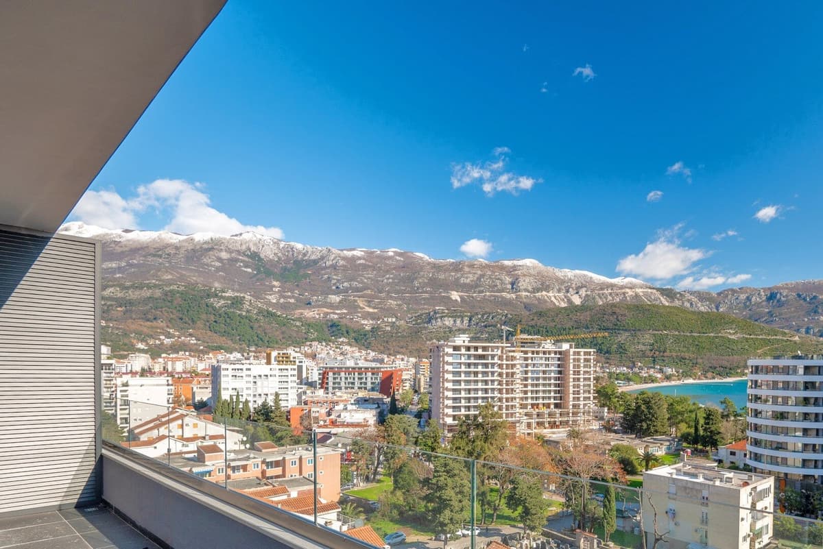 Üç yatak odalı ayrıcalıklı daire, Gospostina, Budva, Gospostina — 29 fotoğraftan 26.