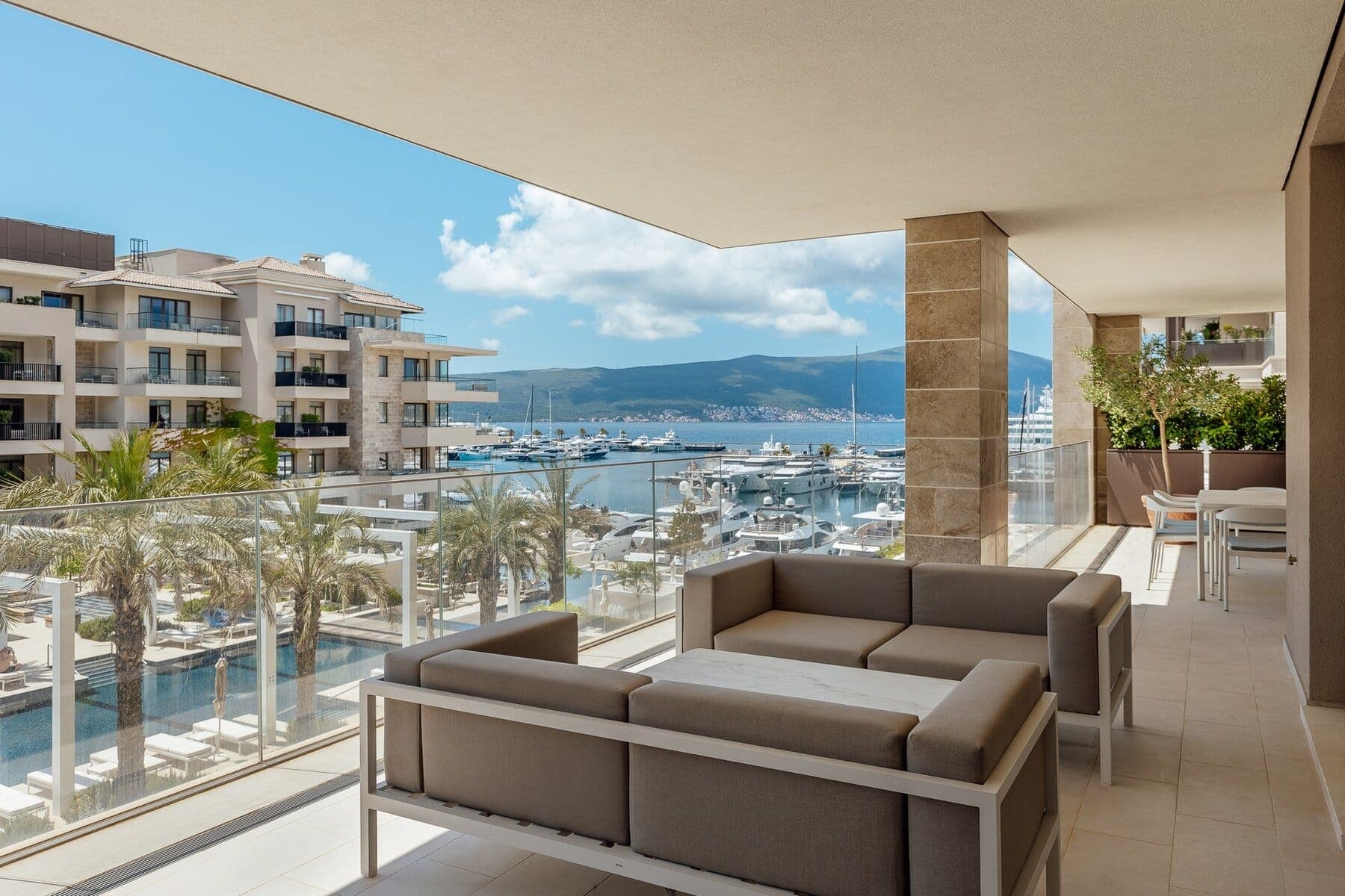 Baia 2bdr Deniz Manzaralı Daire, Tivat, Porto Montenegro — 19 fotoğraftan 2.