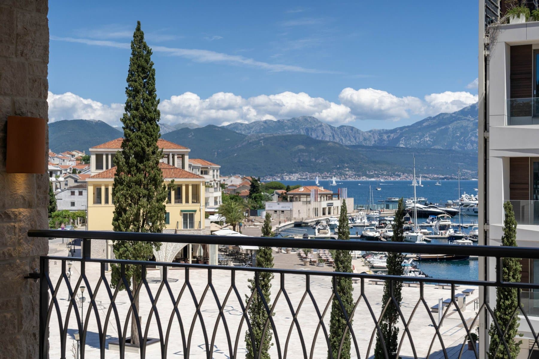 Portonovi 1 yatak odalı Mobilyalı Daire, Herceg Novi, Portonovi — 17 fotoğraftan 2.