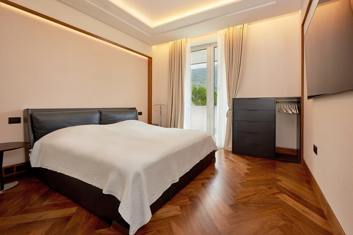 Угловые апартаменты с 2 спальнями Елена, Тиват, Порто Черногория — фото 9 из 21