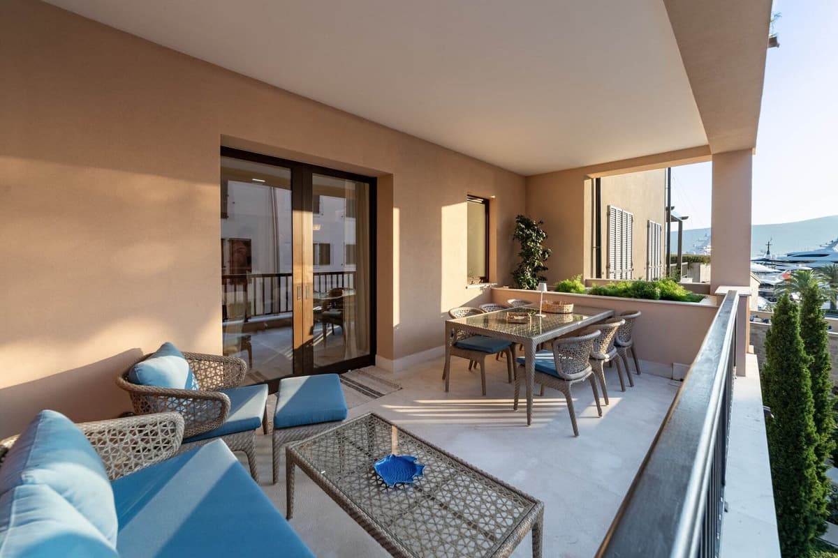 Дизайнерские апартаменты 3bdr Apartment Teuta, Тиват, Порто Черногория — фото 12 из 27