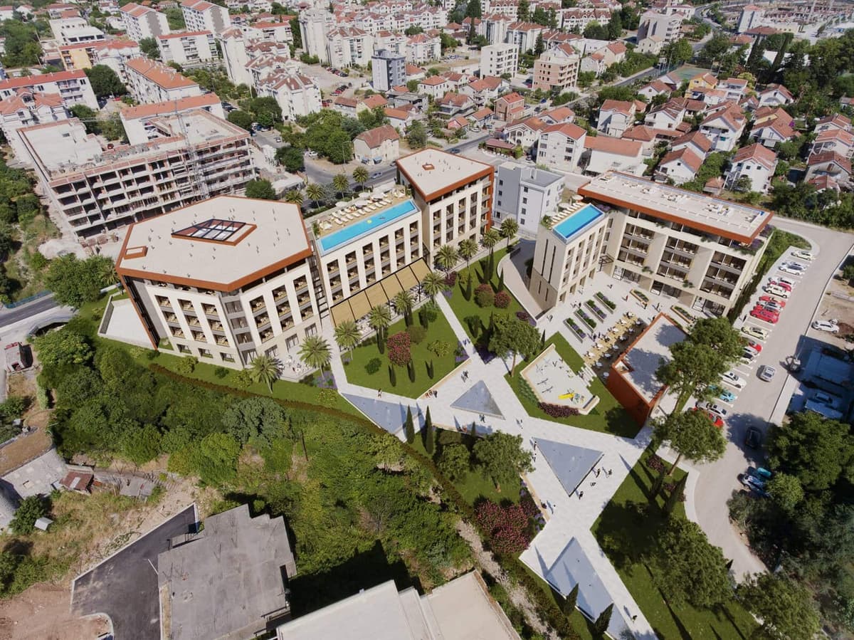 Отель Tivat&Residences 2bdr Apartment, Тиват, Сельяново — фото 1 из 19
