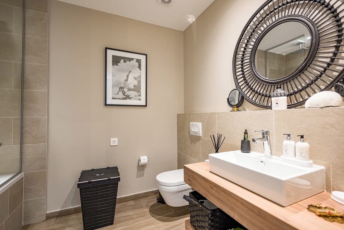 Centrale'de Yeni 2bdr Flat Daire, Tivat, Lustica Bay — 16 fotoğraftan 9.