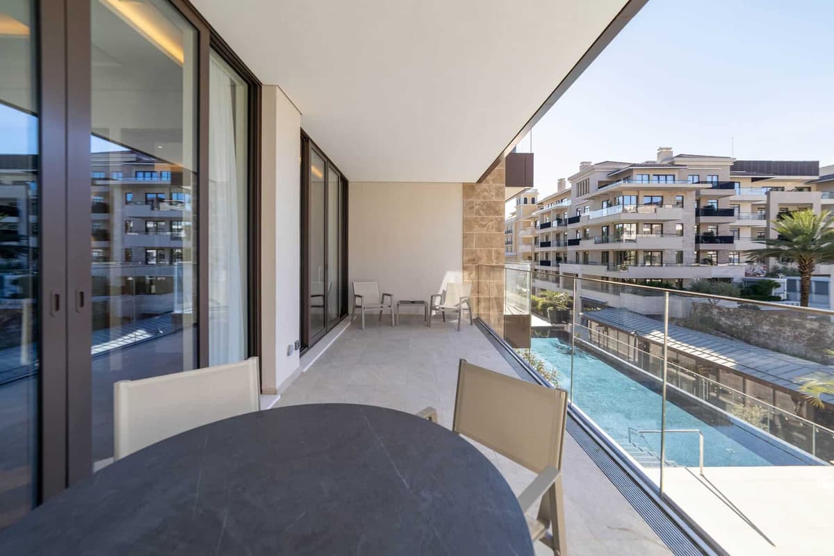 Elena Deniz Manzaralı 1bdr Daire, Tivat, Porto Montenegro — 18 fotoğraftan 15.