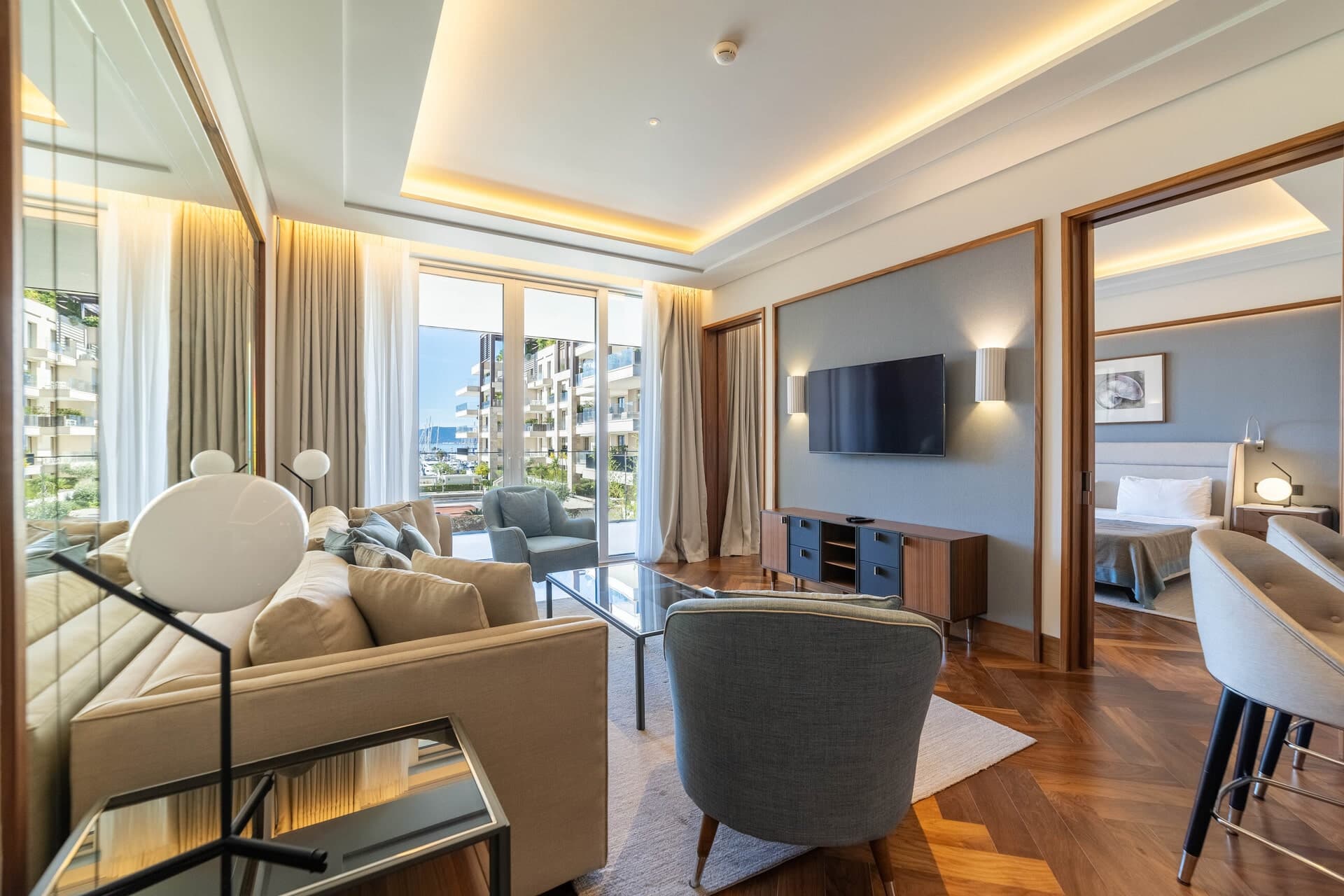 Elena Deniz Manzaralı 1bdr Daire, Tivat, Porto Montenegro — 18 fotoğraftan 3.