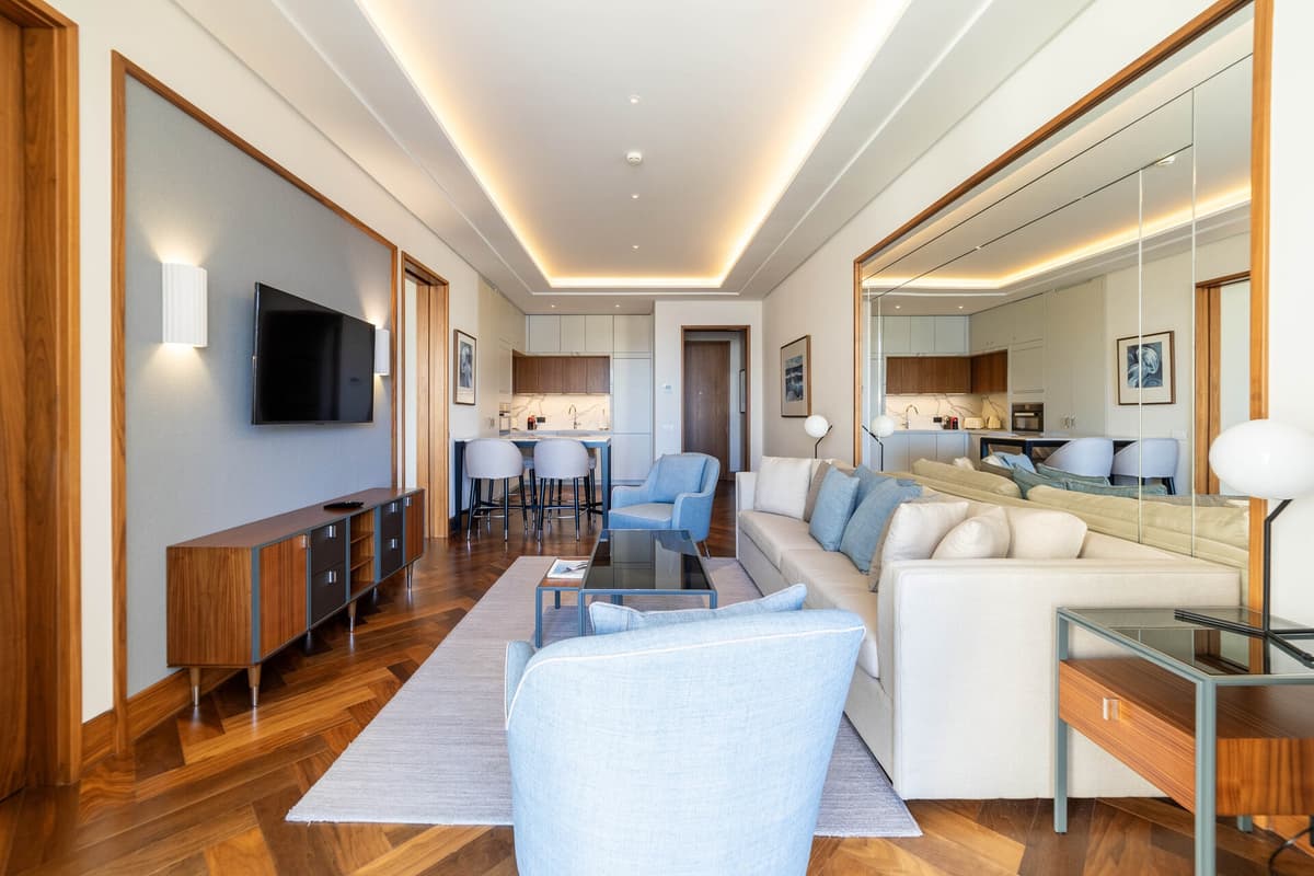 Elena Deniz Manzaralı 1bdr Daire, Tivat, Porto Montenegro — 18 fotoğraftan 4.