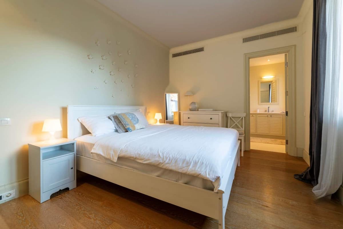 Zeta 1bdr Daire, Tivat, Porto Montenegro — 16 fotoğraftan 9.