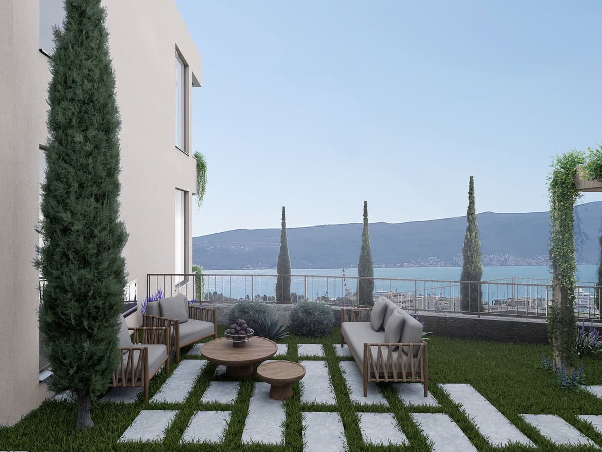 Tivat Körfezi Manzaralı Villa, Tivat, Pod kuk — 14 fotoğraftan 6.