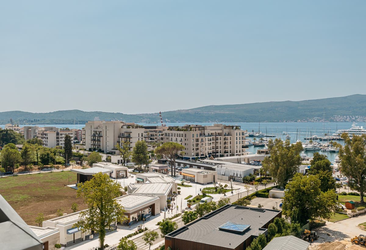 Апартаменты Thea с видом на море, Boka Place, Тиват, Порто Черногория — фото 2 из 19