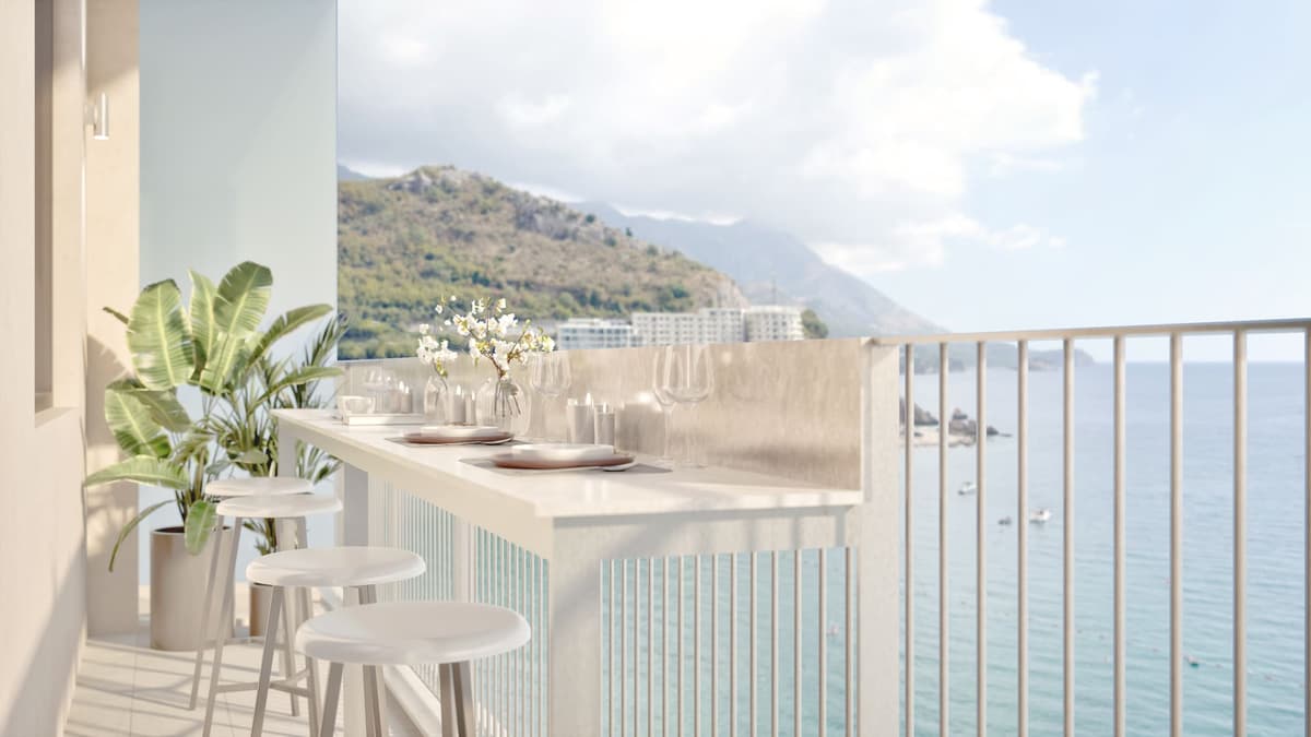 Su kenarında markalı 5* Melia konutları, Budva, Becici — 14 fotoğraftan 13.