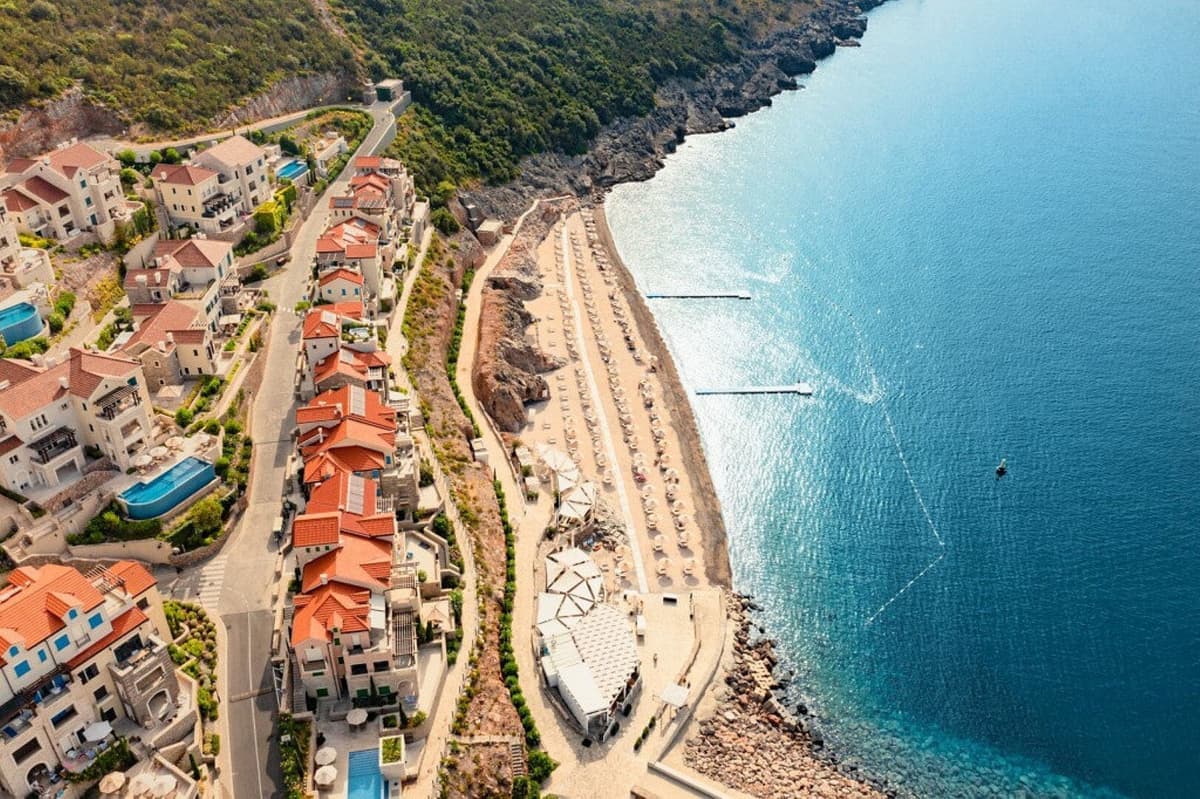 Апартаменты с одной спальней Heights Residences, Тиват, залив Луштица — фото 12 из 16