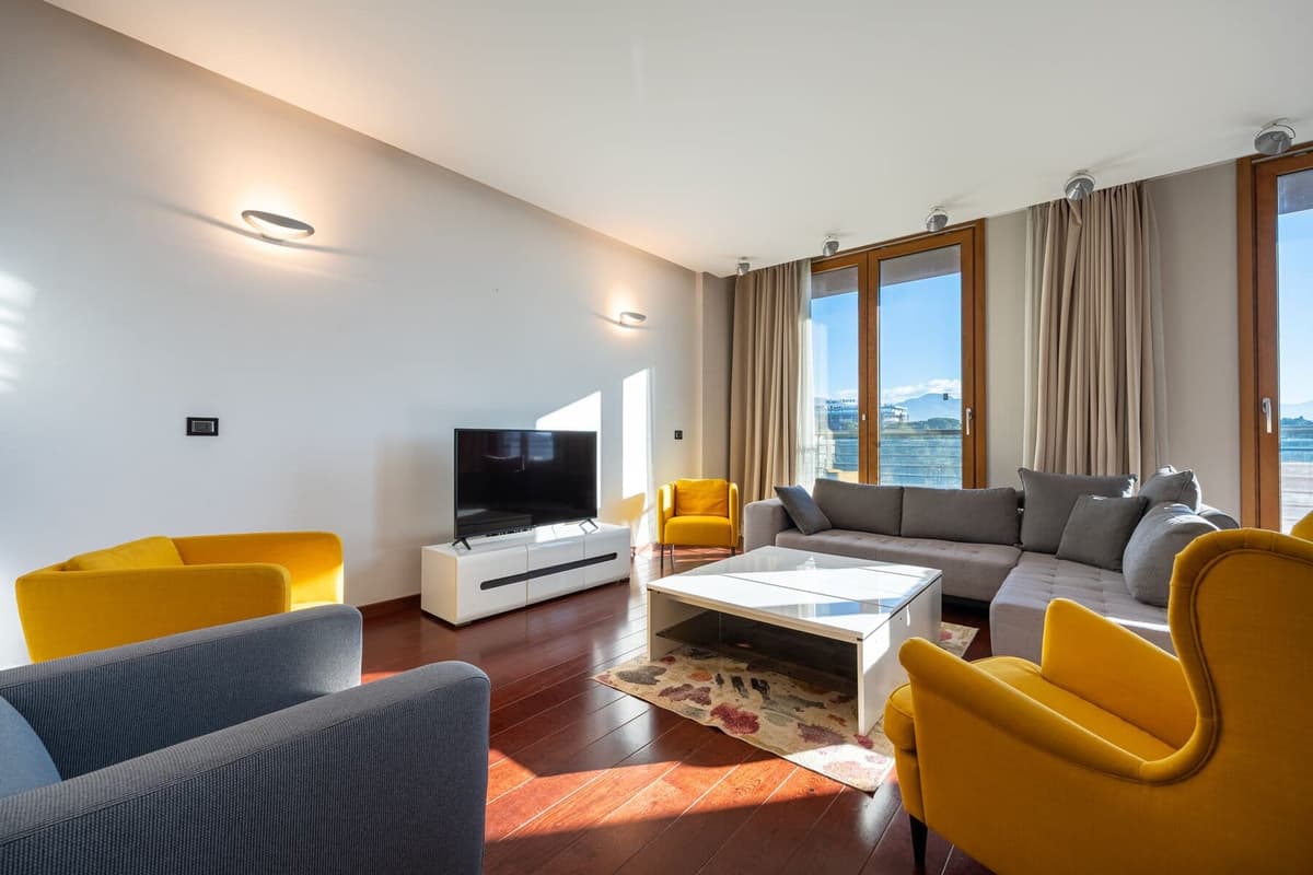 Capital Plaza Üç Yatak Odalı Daire, Podgorica, Capital Plaza — 14 fotoğraftan 3.