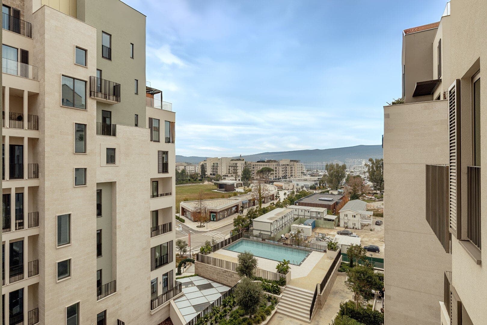 Otel hizmetli stüdyo daire, Boka Place, Tivat, Porto Montenegro — 14 fotoğraftan 1.