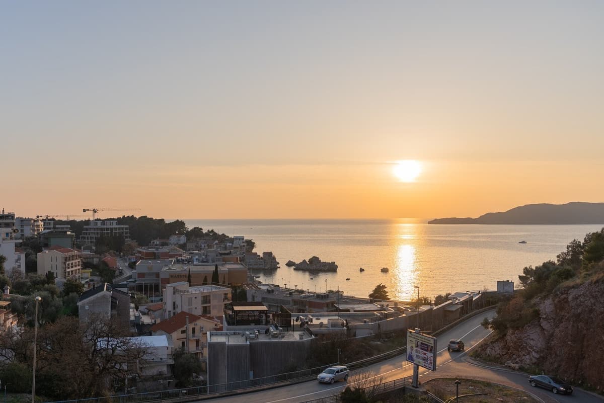 Lüks üç yatak odalı daire Pržno, Budva, Przno — 16 fotoğraftan 1.
