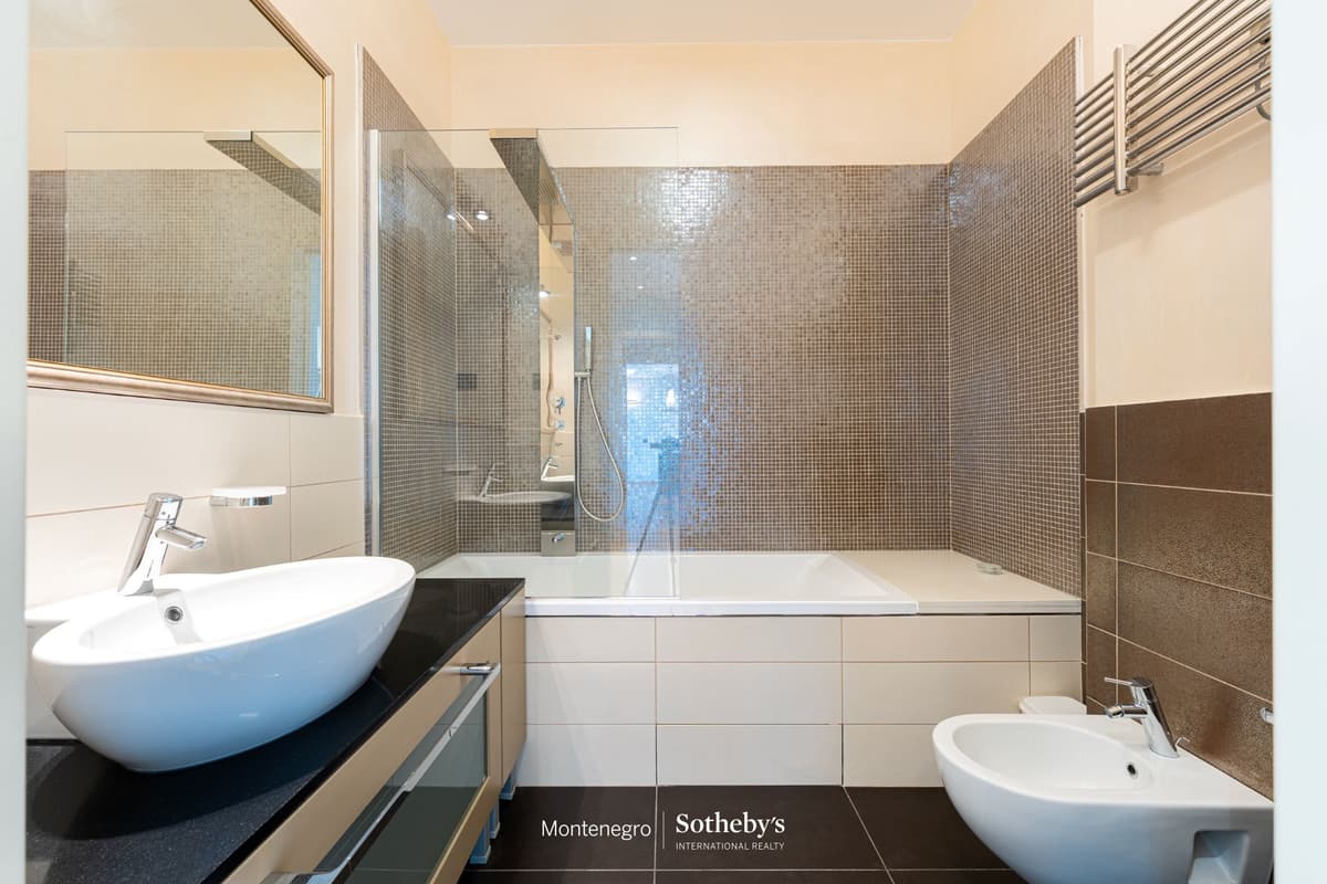Capital Plaza Kiralık İki Yatak Odalı Daire, Podgorica, Capital Plaza — 18 fotoğraftan 13.