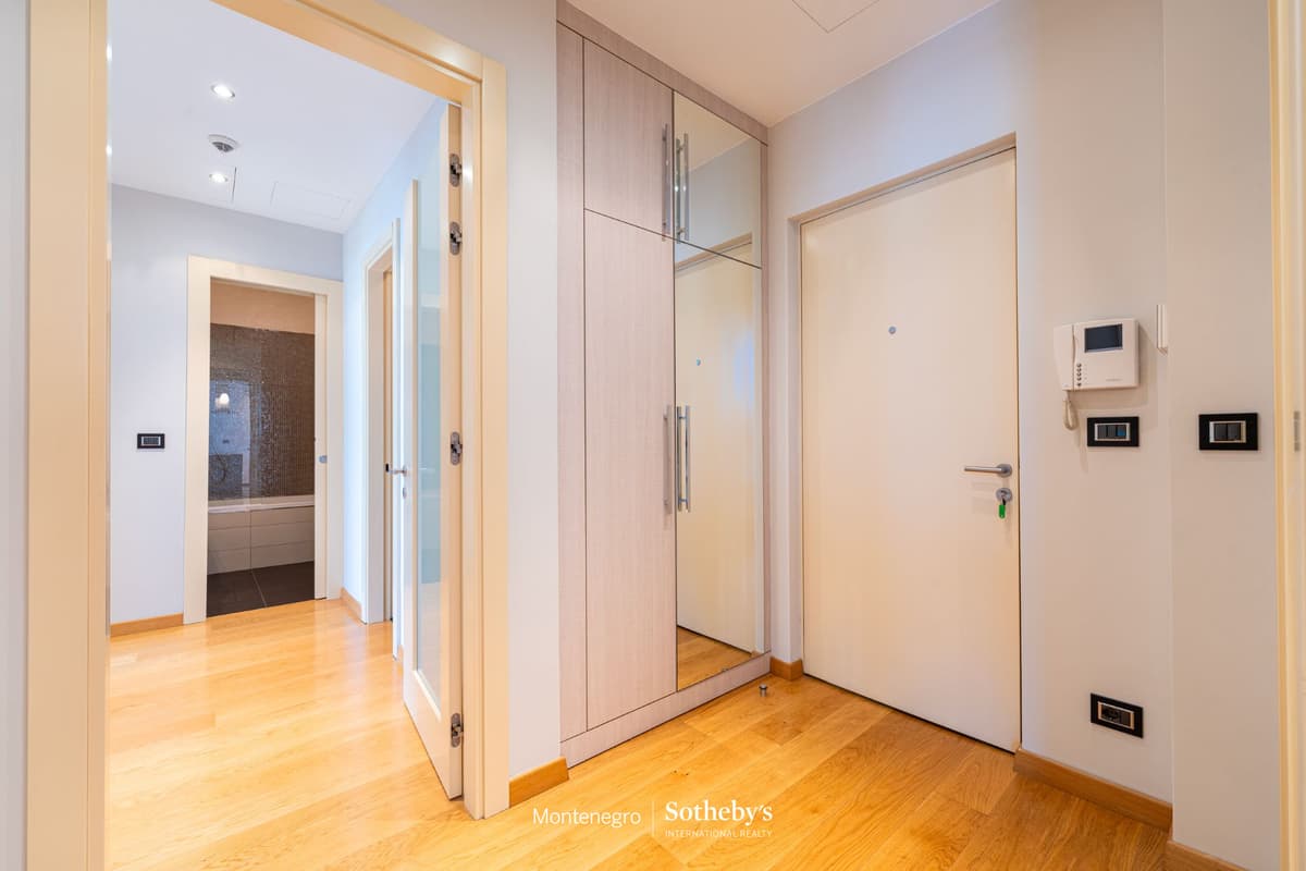 Capital Plaza Kiralık İki Yatak Odalı Daire, Podgorica, Capital Plaza — 18 fotoğraftan 9.