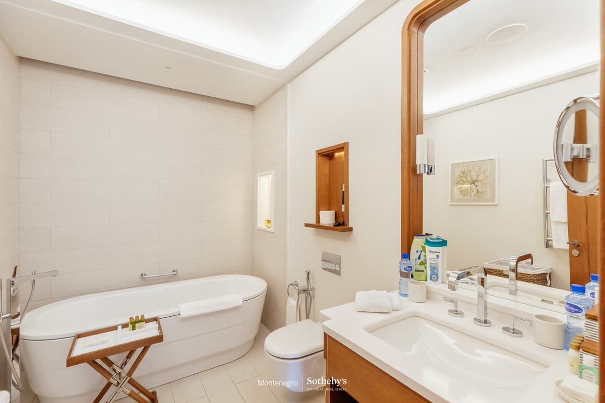 Подпись Regent Penthouse, Тиват, Порто Черногория — фото 15 из 22