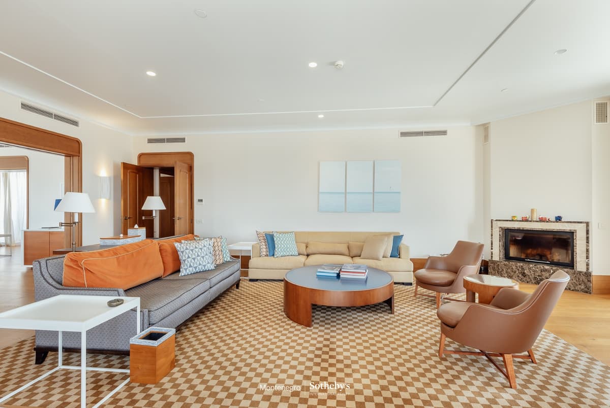 Подпись Regent Penthouse, Тиват, Порто Черногория — фото 2 из 22
