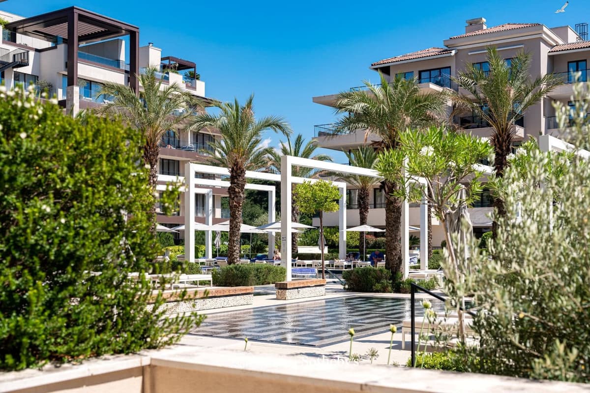 Baia tek yatak odalı daire, Tivat, Porto Montenegro — 16 fotoğraftan 14.