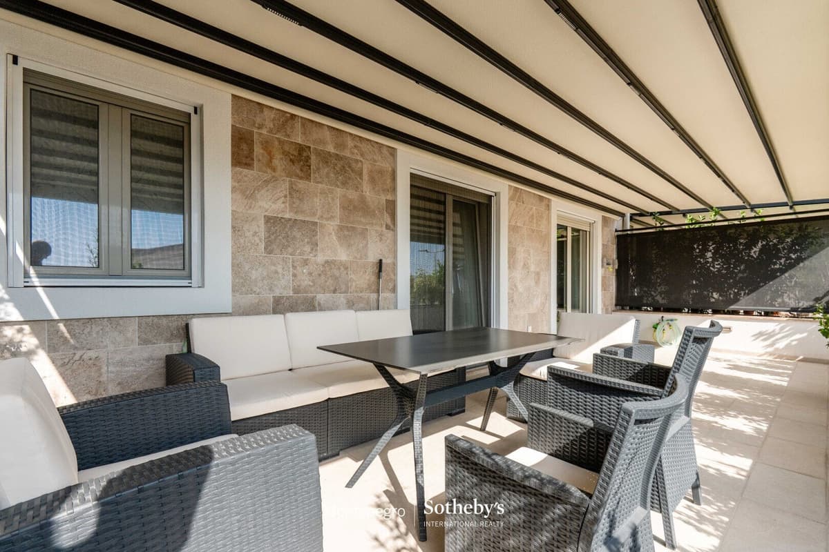 Furnished Two-Bedroom Apartment Tivat, Tivat, Kava — photo 18 of 21