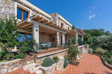 Villa Buljarica aus Stein, Budva, Budva, Buljarica