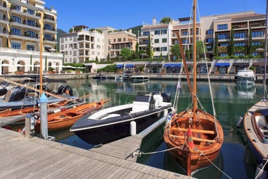 Modern eingerichtete 2bdr Wohnung Tara, Tivat, Porto Montenegro