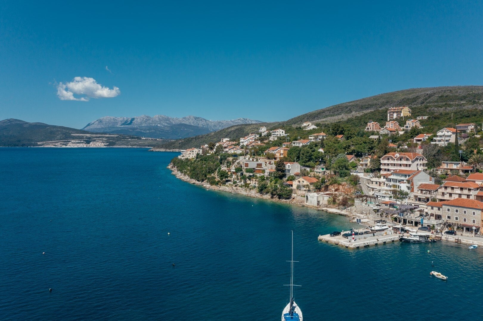 Bigovo - denize sıfır inşaat arazisi, Kotor, Bigovo